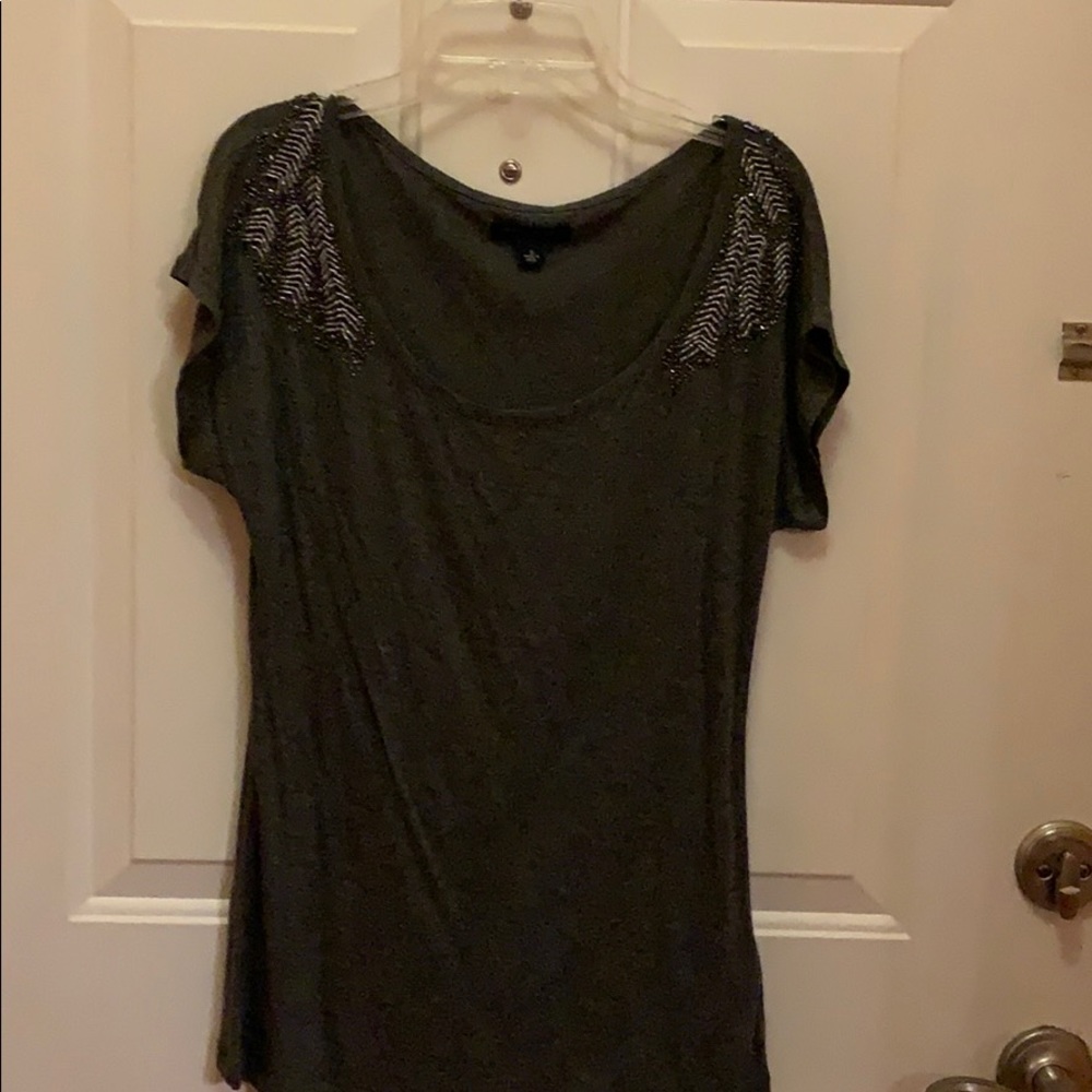 Banana Republic Factory Beaded Sleeve Tee. Small